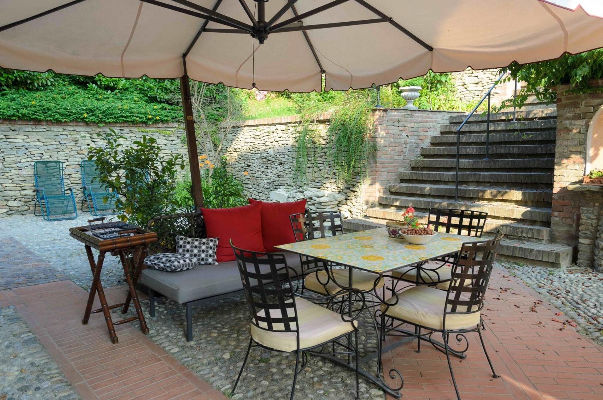 Villa La Favorita Alba  Exterior photo